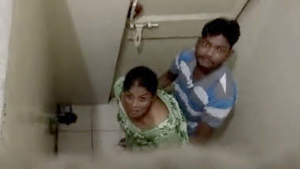 Desi couple enjoys steamy bathroom sex