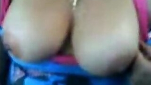 Desi sexy video of a woman enjoyed in a bus