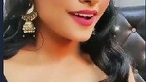 Stunning Indian model showcases her charming personality