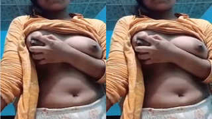 Exclusive Desi Indian girl showcases her big boobs in porn video