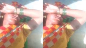 Desi bhabhi takes a bath and gets fucked in exclusive video