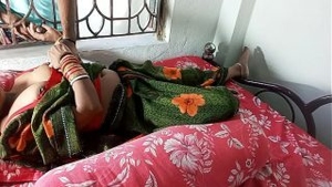 Indian couple enjoys full sex in hotel room