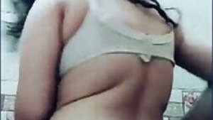 Desi bhabi very hot