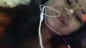 Desi girl's home quarantine nude selfies showcased