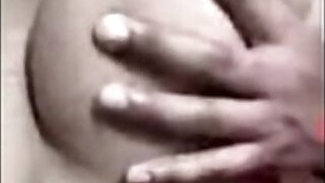 Desi aunty big pussy licking and fingering