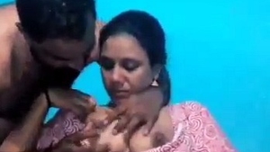 Desi sex tube video of a hot teacher and a contractor