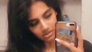 Hot figured Tamil girl nude selfie video